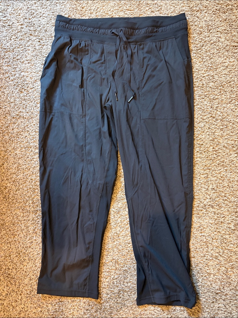 lululemon athletica Capri Black Drawstring Track Pants